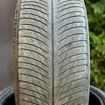 Шипованные шины Michelin R21