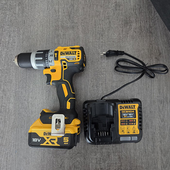Akutrell dewalt DCD796 UUS aku ja laadijaga
