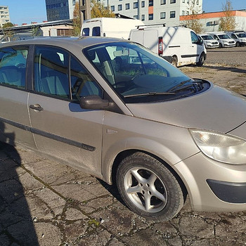 Renault Scenic Elegance 1.6 82kW
