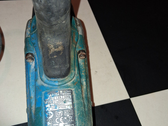 Електро гайковёрт makita tw0350