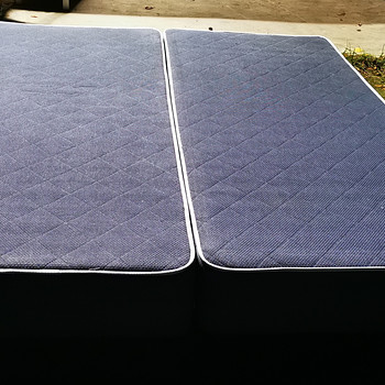 2tk korralikud kerged kušettvoodid, 90x200cm
