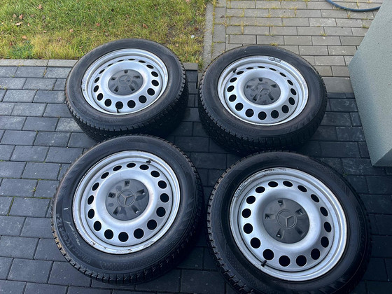 Mercedes plekkveljed lamellrehvid nokian 235/55/17