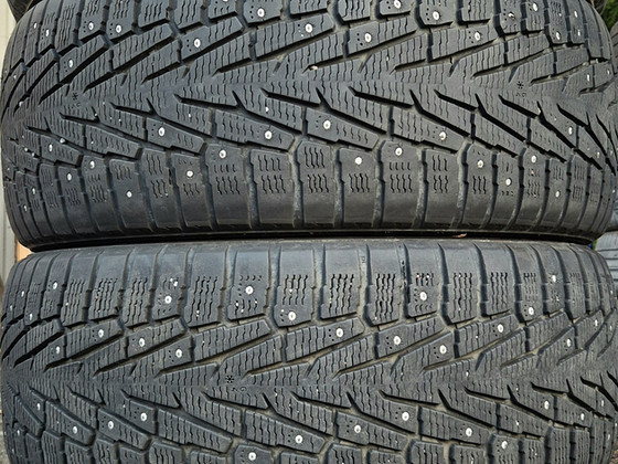 R18 Nokian 255/55/18 - 7 мм - шипы 95% - установка
