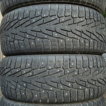 R18 Nokian 255/55/18 - 7 мм - шипы 95% - установка
