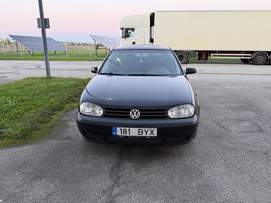 VW GOLF