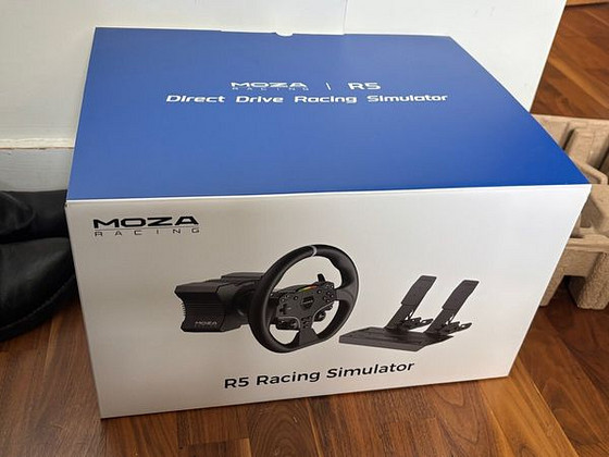 Moza R5 Direct Drive Sim Racing Bundle руль