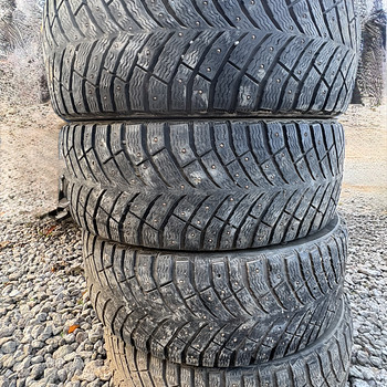 Rehvid MICHELIN x-ice north 4