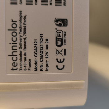 Кабельный модем и Wi‑Fi роутер Technicolor CGA2121