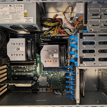 Башенный сервер / рабочая станция Supermicro