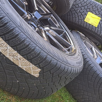 TESLA ORIGINAAL VELJED R18