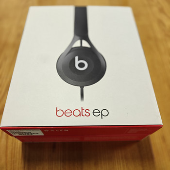 Beats EP Black kõrvaklapid (A1746) – UUED originaal karbis