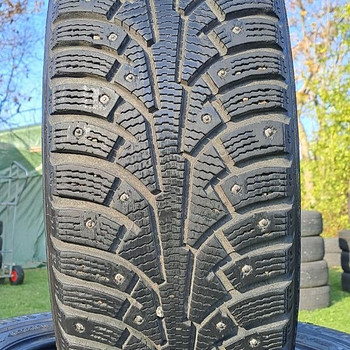 Naastrehvid 205 60 16, Nokian Hakkapeliitta 5