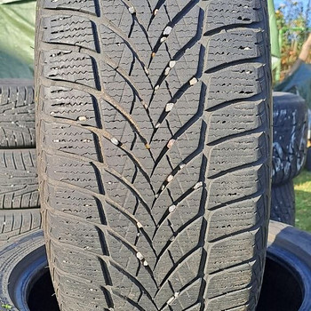 M+S 205 55 16, Goodyear UltraGrip Ice 2