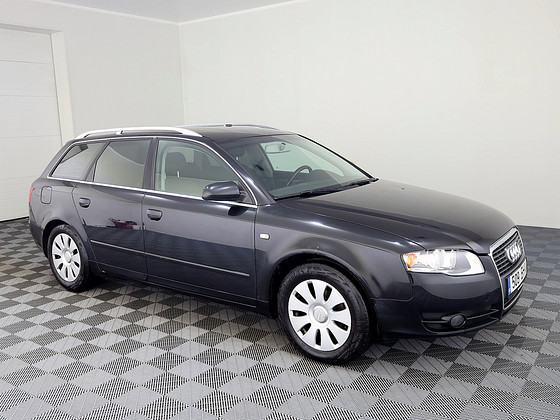 Audi A4 Comfortline 2.0 TDI 103kW