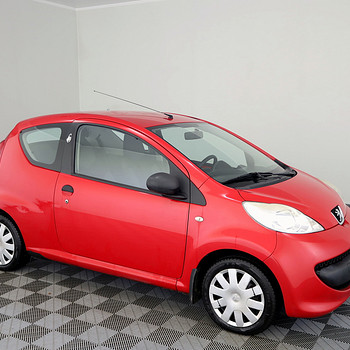 Peugeot 107 Elegance 1.0 50kW