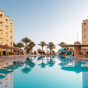 AMC ROYAL HOTEL & SPA