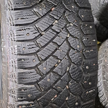Шипованные шины 215 55 16 Gislaved / Nokian