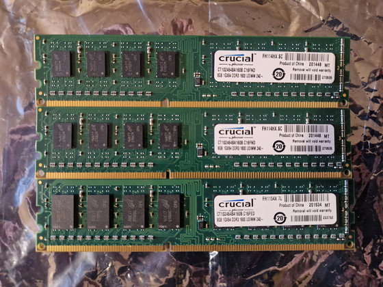 DDR3 24GB 1600MHz Crucial