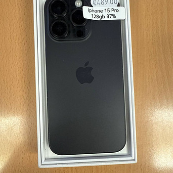 Apple iPhone 15 Pro 128Gb Black v heas korras