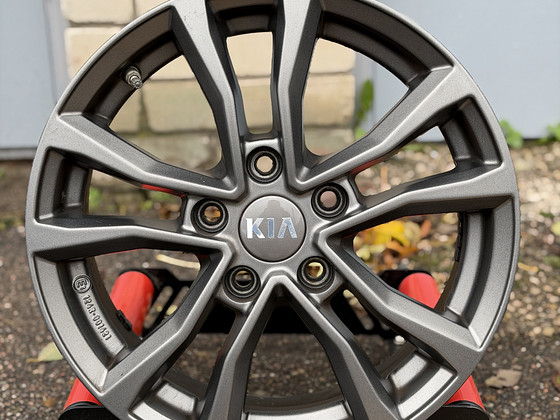 16" Kia originaslveljed 5x114,3 + andurid