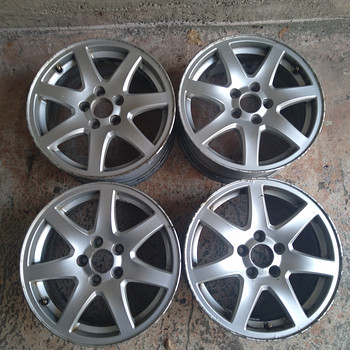 Volvo R16 30666081 valuveljed