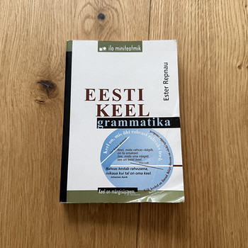 Ester Repnau, Eesti keel grammatika.