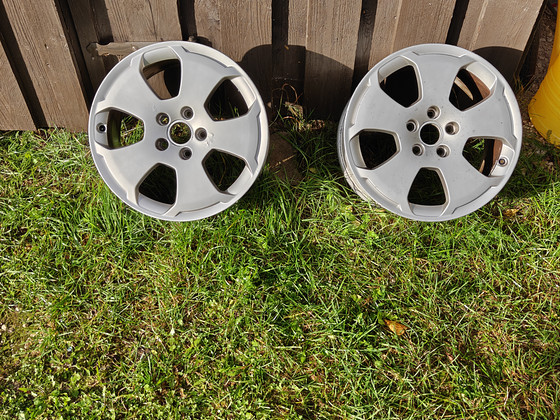 Müüa 17" Audi OEM kergmetallveljed 5x112 (A3, Golf, Passat