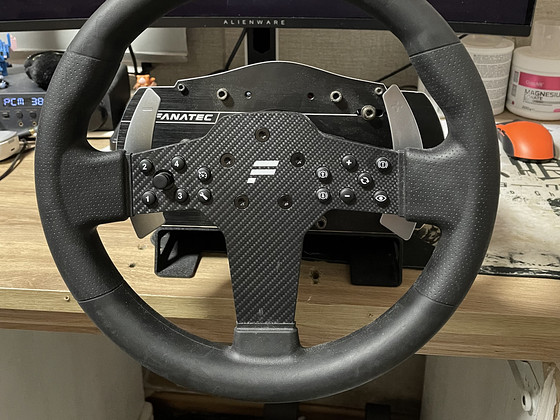 Fanatec ClubSport Wheel Base V2.5 8 Nm + педали Fanatec
