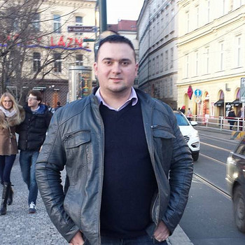 Инструктор с лицензией категории В