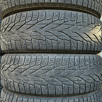 R17 M+S ламельные Nokian 235/65/17 - 6мм - установка