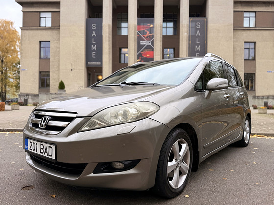 HONDA F-RV / 6 ISTEKOHTA / AUTOMAAT / ÜV 03.2027