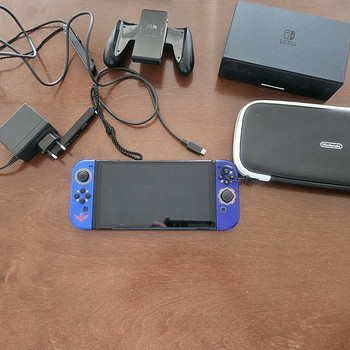 Nintendo Switch Oled 64GB Zelda Joy-conid