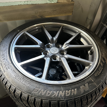 Tesla veljed r18