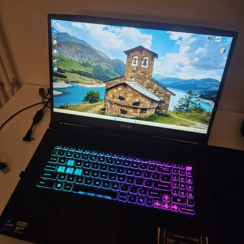 MSI Katana 17 HX B14WFK i7-14650HX 17.3" FHD 16GB 1TBRTX5060