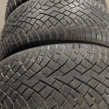 235/45R18 нешипованные зимние шины