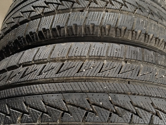 225/45R17 нешипованные зимние шины