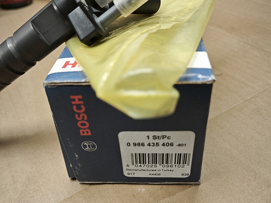 Bosch Форсунка OM 642 3.0CDI 0986435406