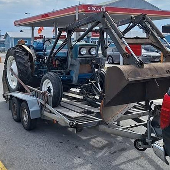 Трактор Ford 3000