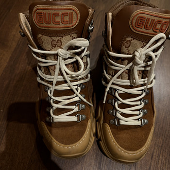 Gucci saapad