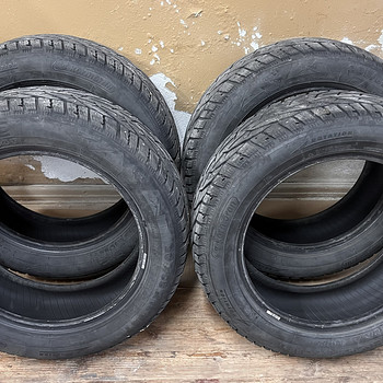 Naastrehvid Kormoran Stud 2 205/55R16