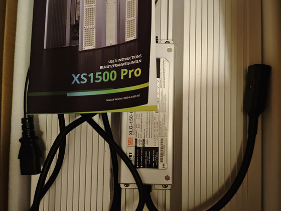 Led grow light Viparspectra xs1500Pro