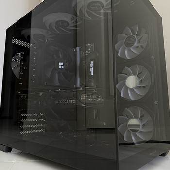 Ryzen 7 9800X3D, 32GB DDR5, RTX 4080 SUPER