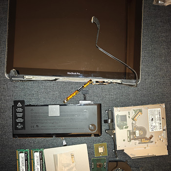 Продам запчасти для Apple MacBook Pro 13 дюймов.