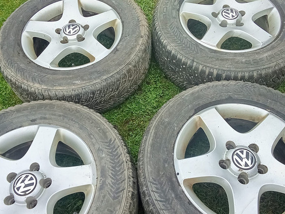 Литые диски VW Touareg 17", 5x130 с шинами