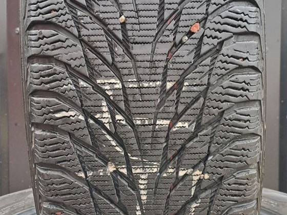 M+S 215 55 17, Nokian Hakkapeliitta R2
