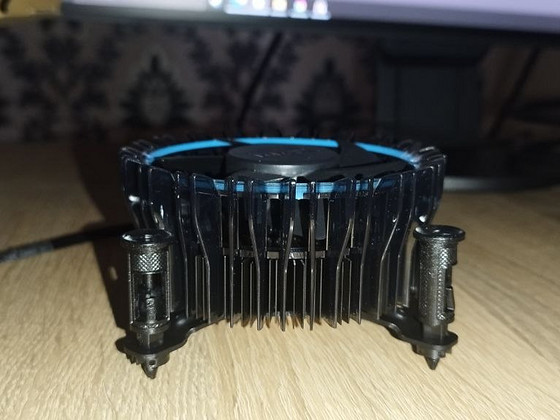 Intel Laminar RM1 (боксовый кулер от i5-12400)