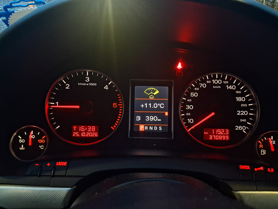 Audi A4B7