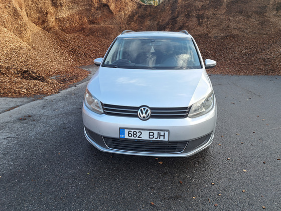 Volkswagen touran 77kw 2012a
