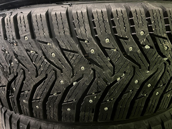 225/60R18 Kumho WinterCraft Ws31 (~8 мм)