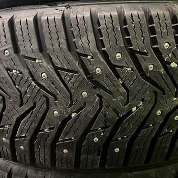 225/60R18 Kumho WinterCraft Ws31 (~8 мм)